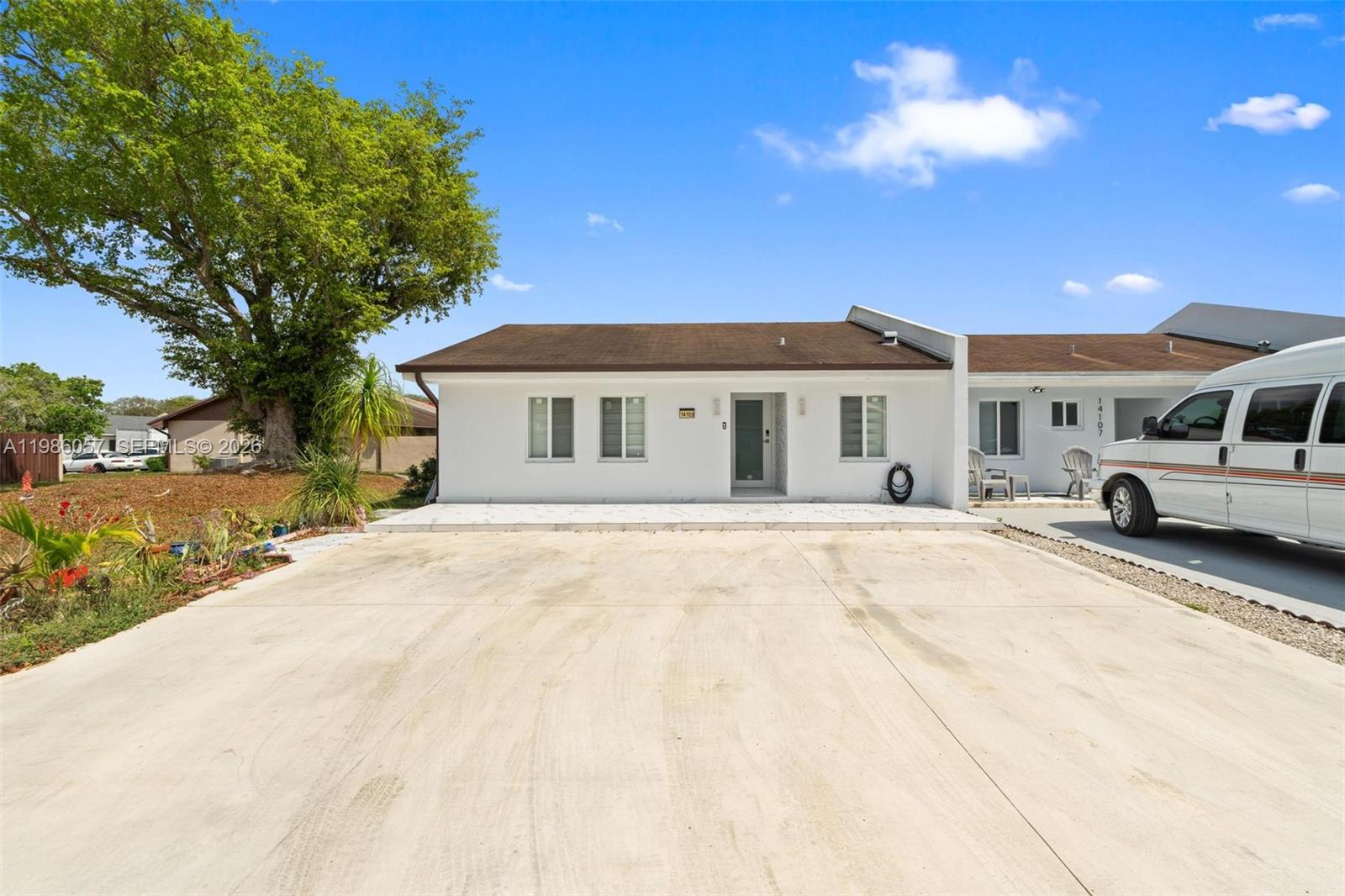 14109 Southwest 55th Street – photo 1
