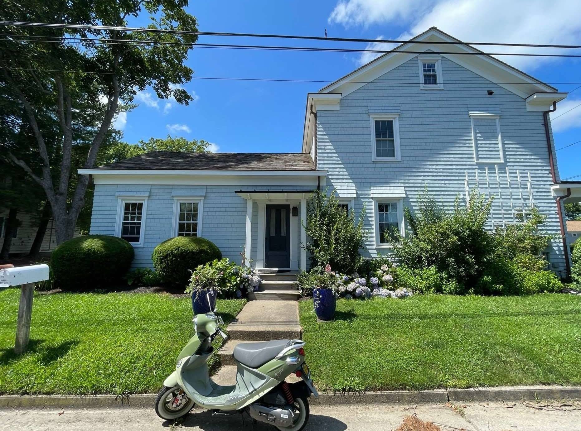 475 Youngs Avenue #C – photo 1 of 24