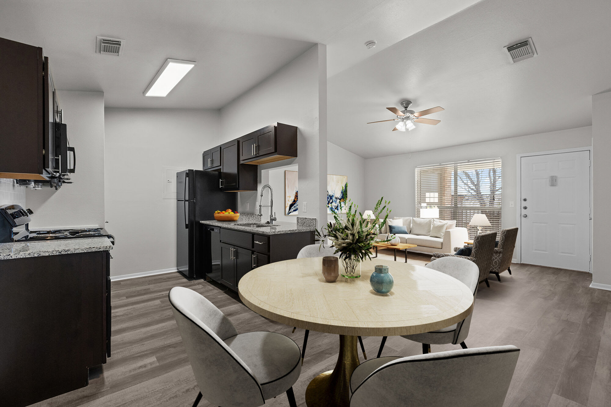 Encino Park Apartments – photo 1
