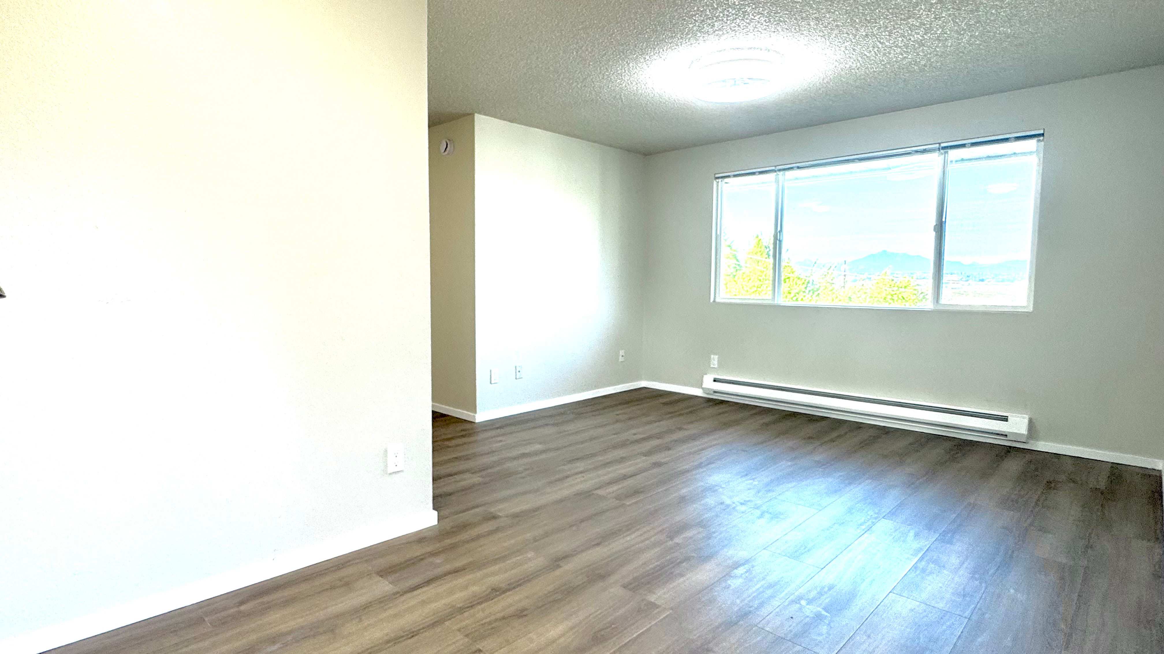 3829 Colby Ave – photo 1