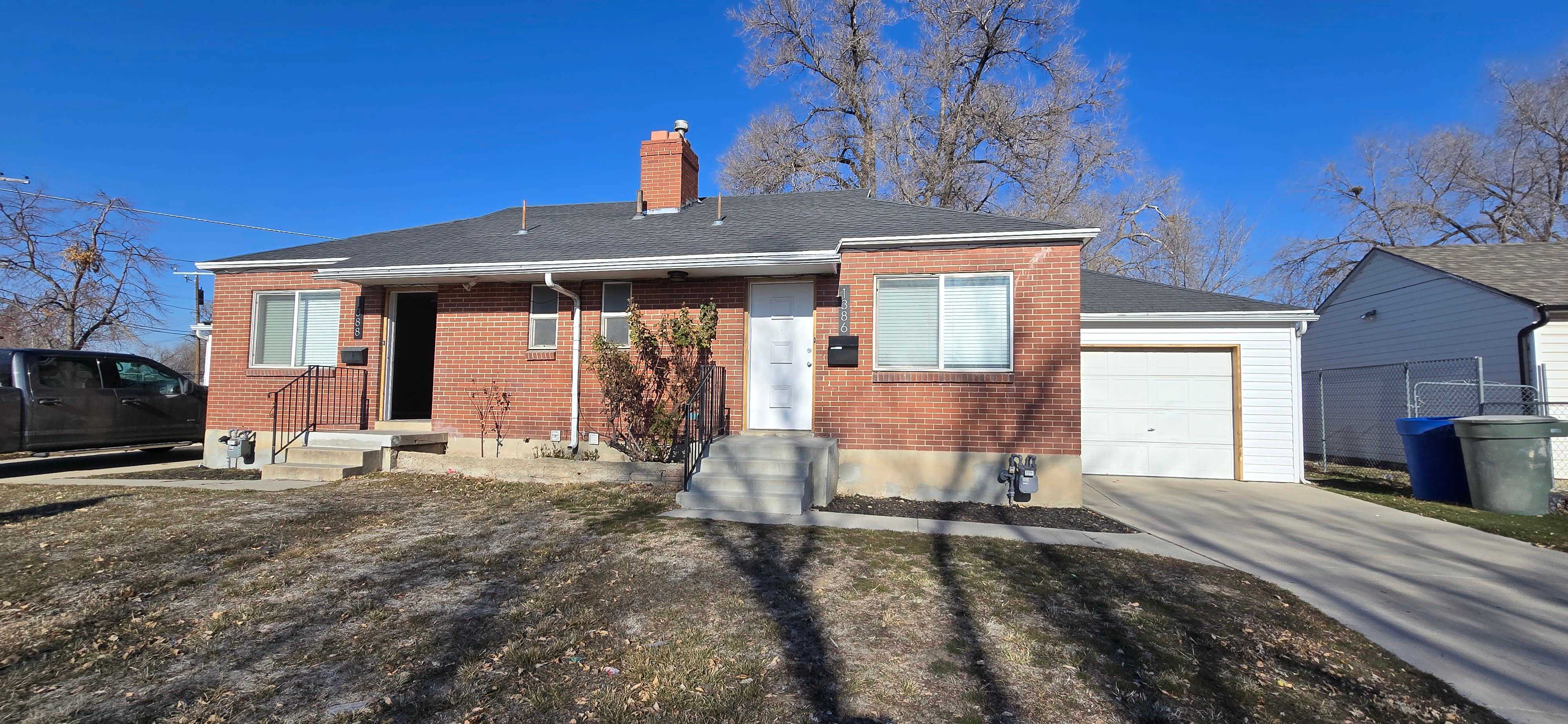 1388 Glenrose Dr S – photo 1