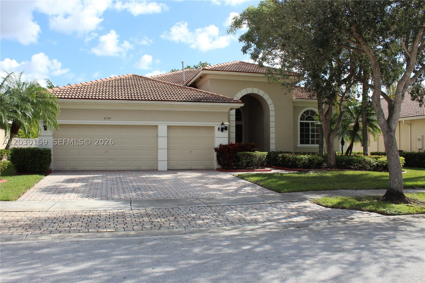6334 SW 192nd Ave – photo 1