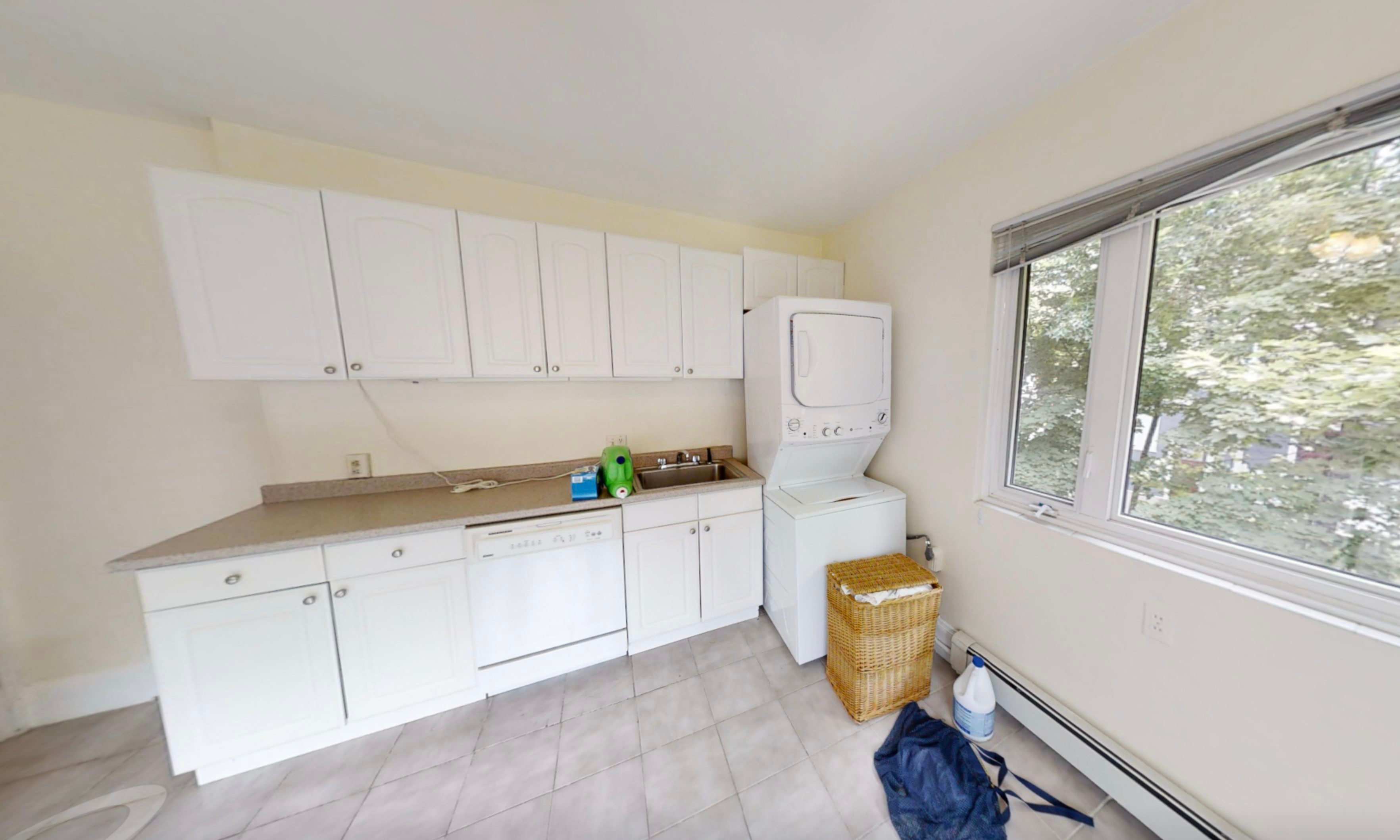 30 Kenwood St – photo 1