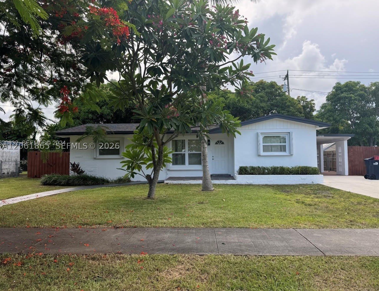 17630 SW 112th Ave – photo 1