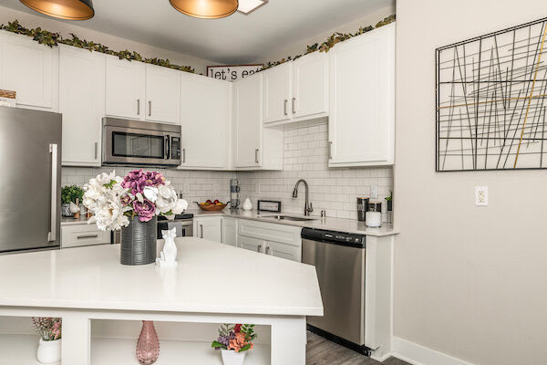 Cantera At Towne Lake – photo 1 of 276