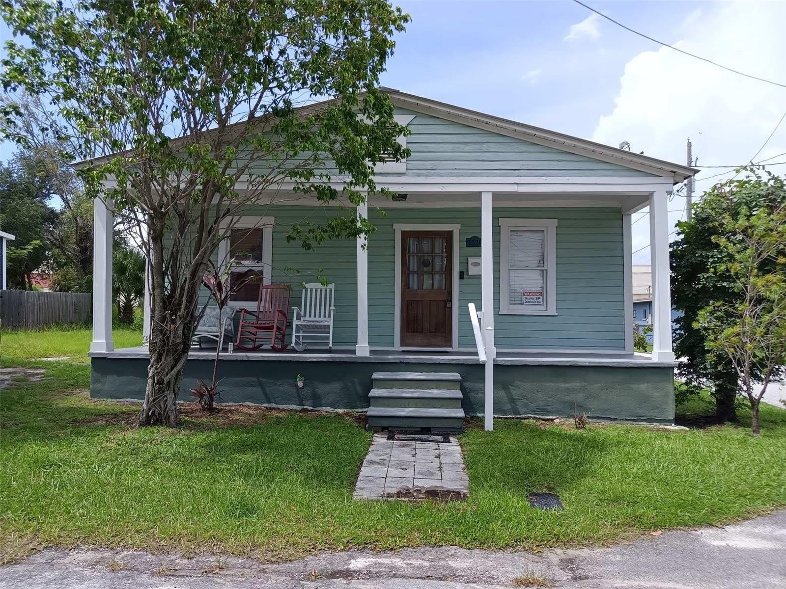 2320 E 12TH Avenue – photo 1