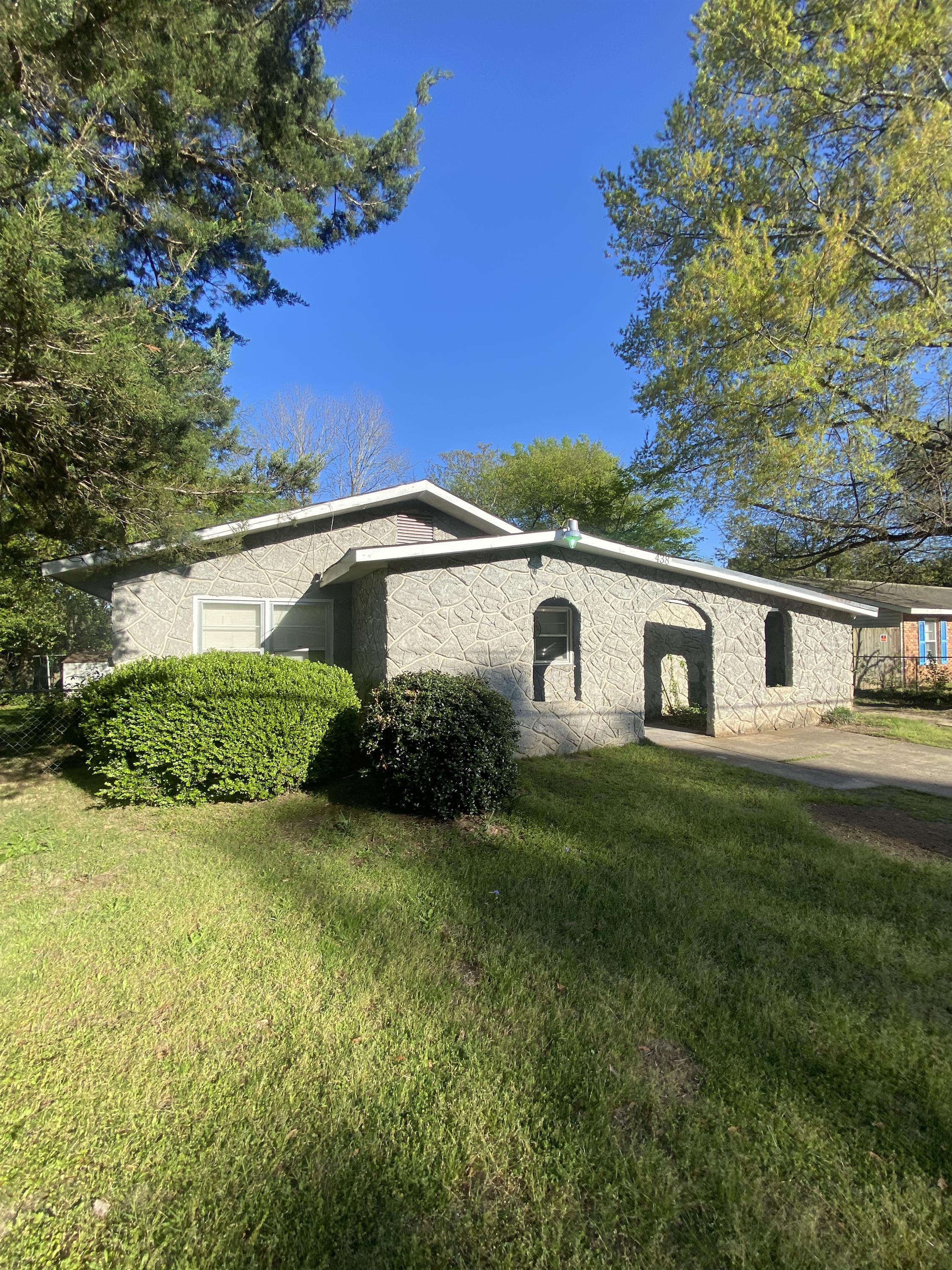 438 Alabama Avenue – photo 1