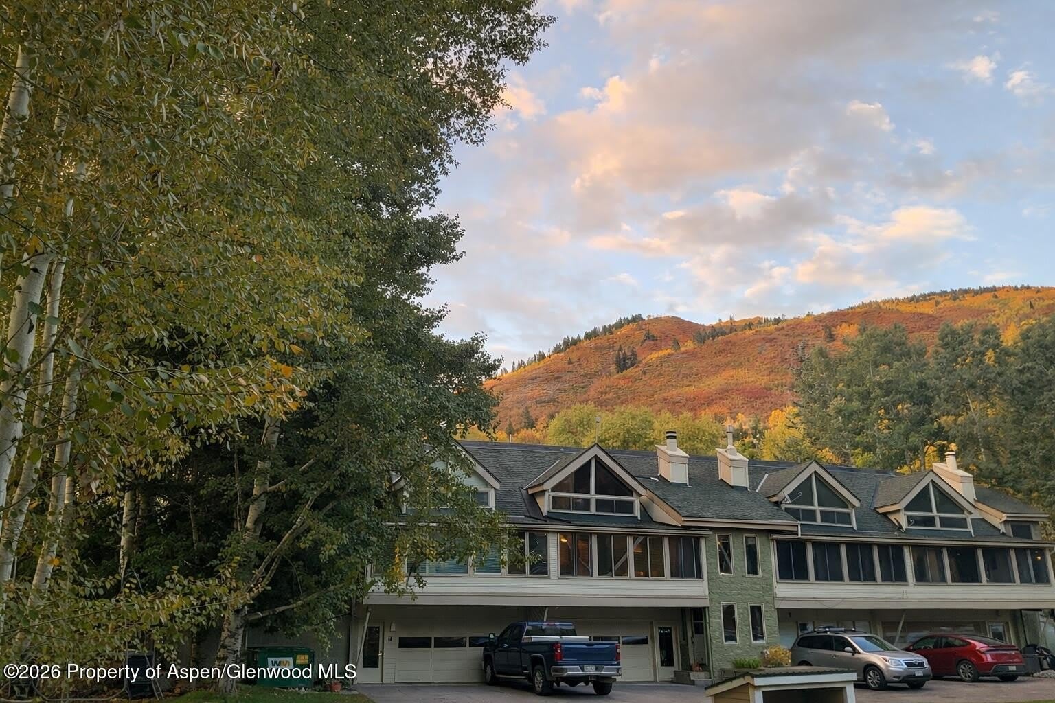 409 Park Circle – photo 1