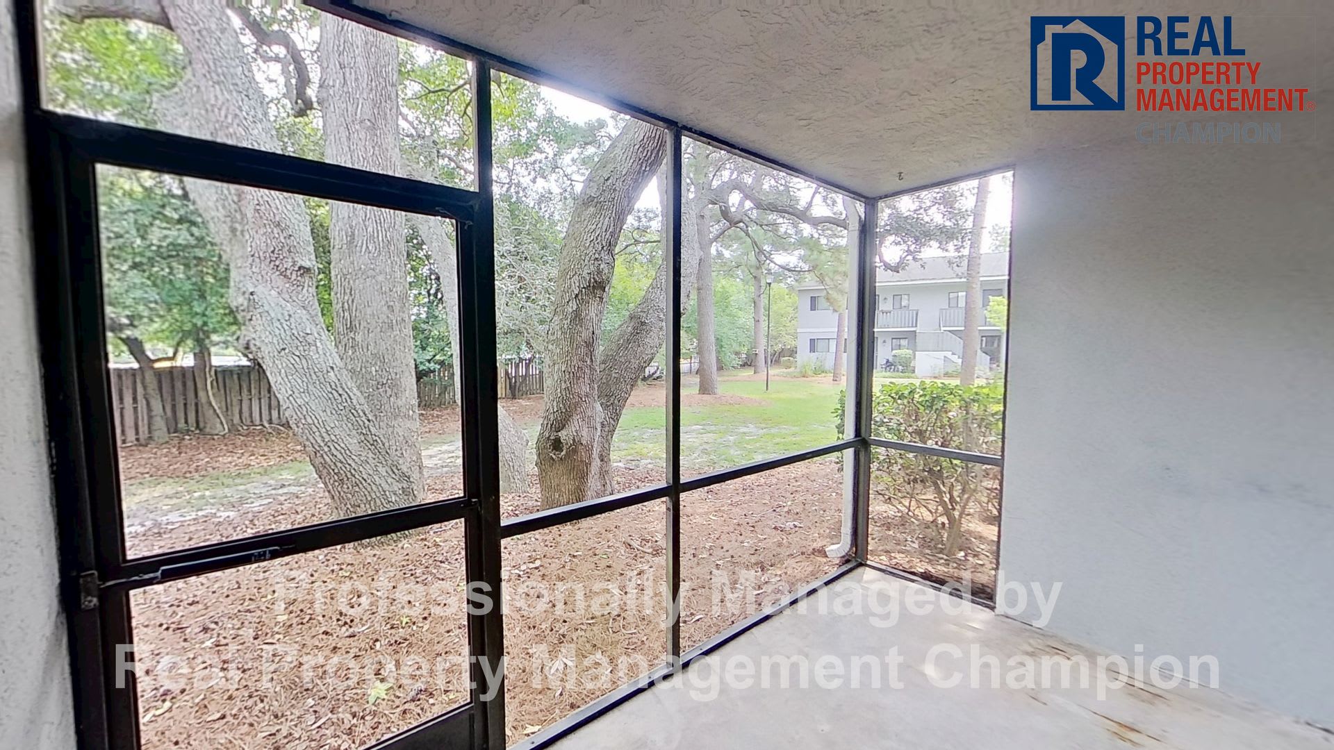 2 Bd 2 Ba Ground Floor Condo In Holly Tree W Community Pool – photo 1