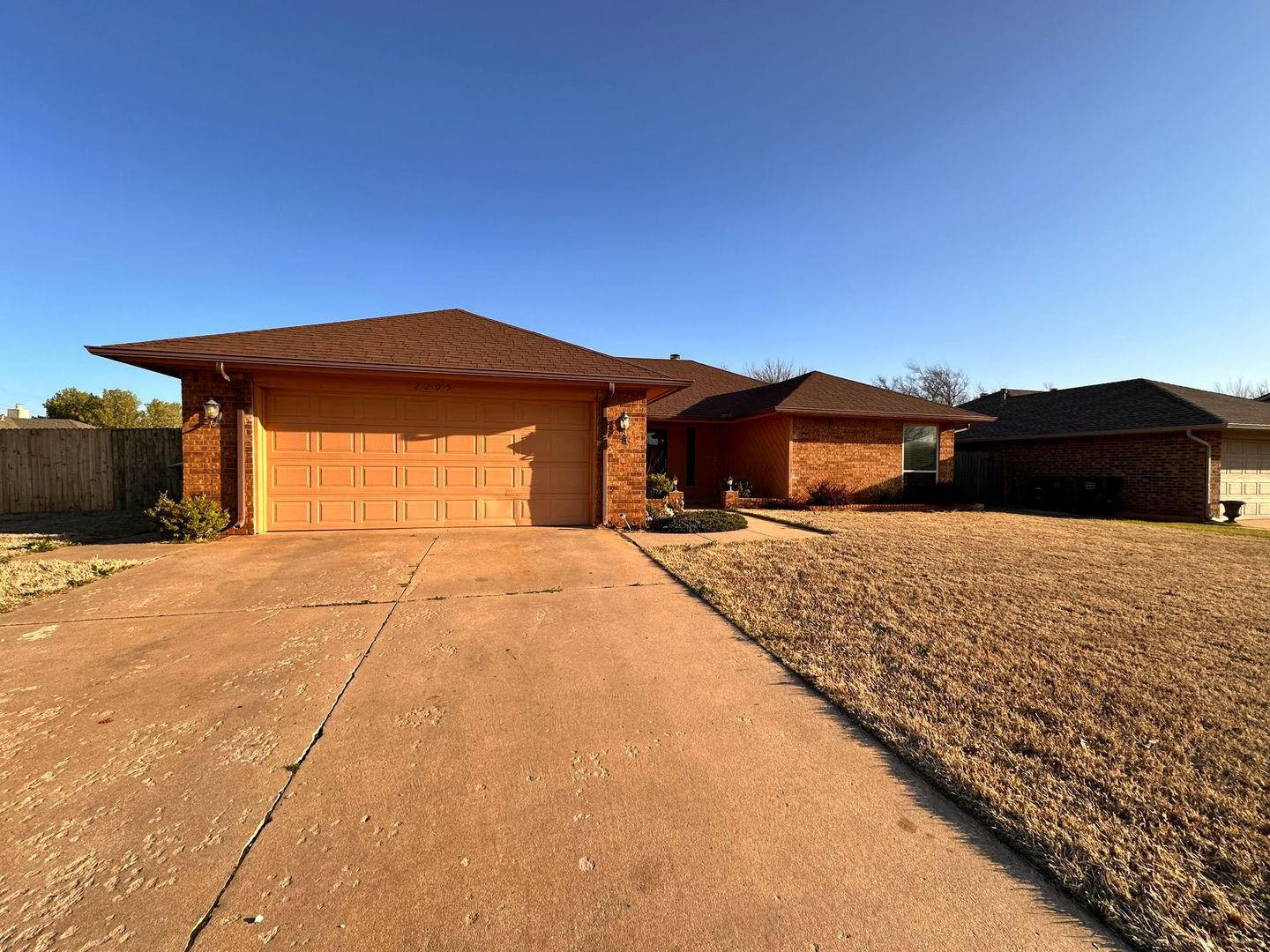Large 3 Bed 2 Bath In Edmond Schools!! – photo 1