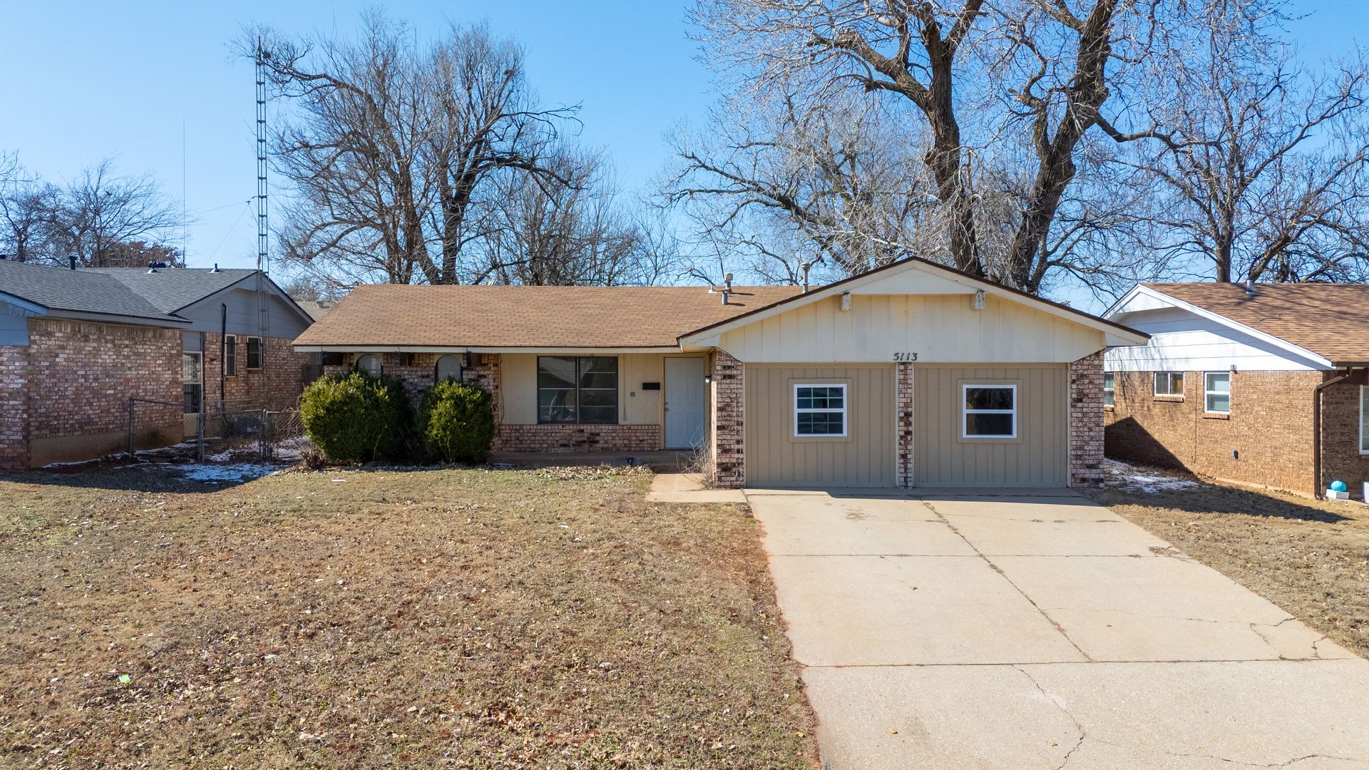 5113 S Briarwood Drive – photo 1