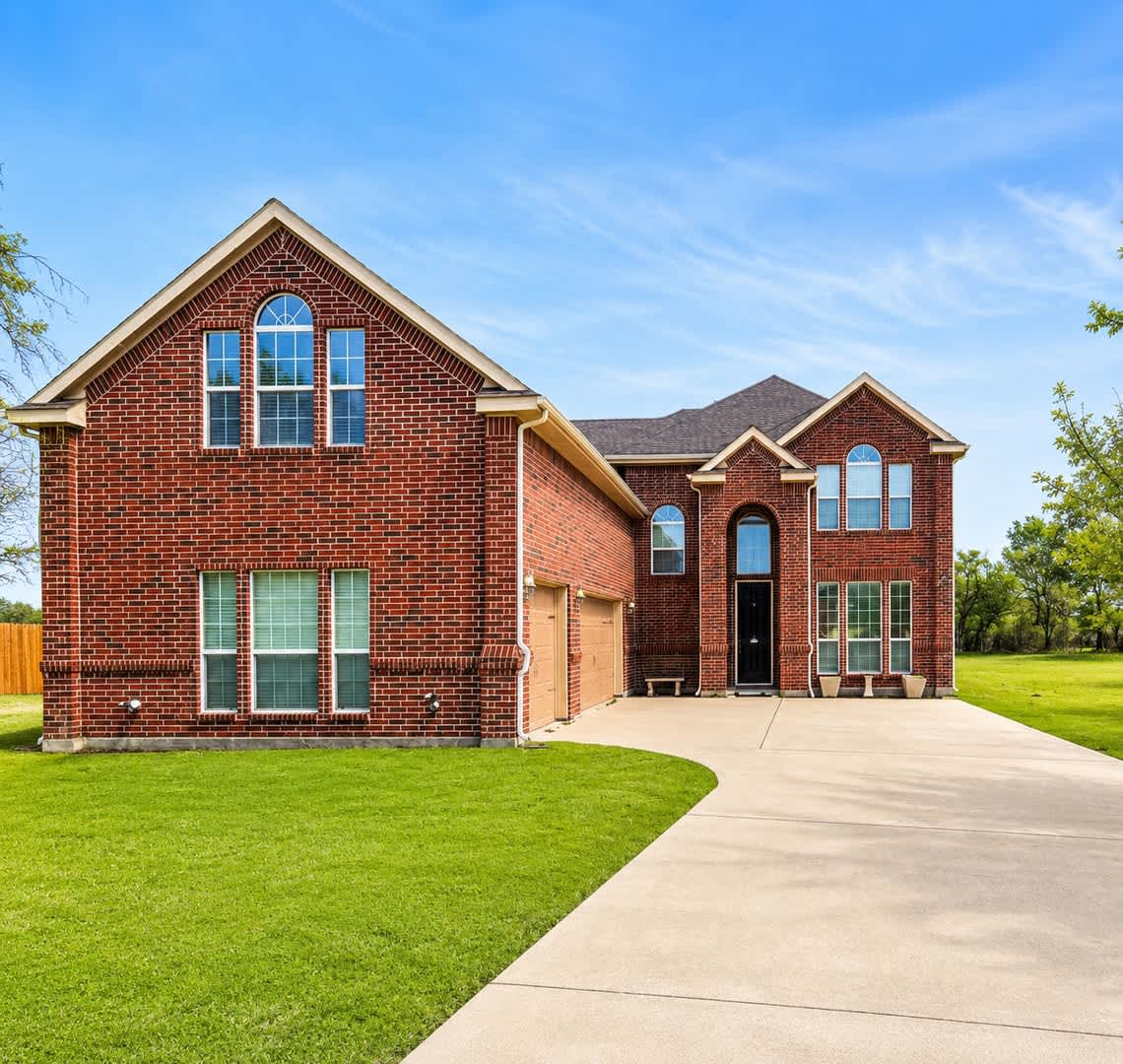 5/4/3 Home with Game room in WALKING DISTANCE TO THE MARINA – photo 1 of 29