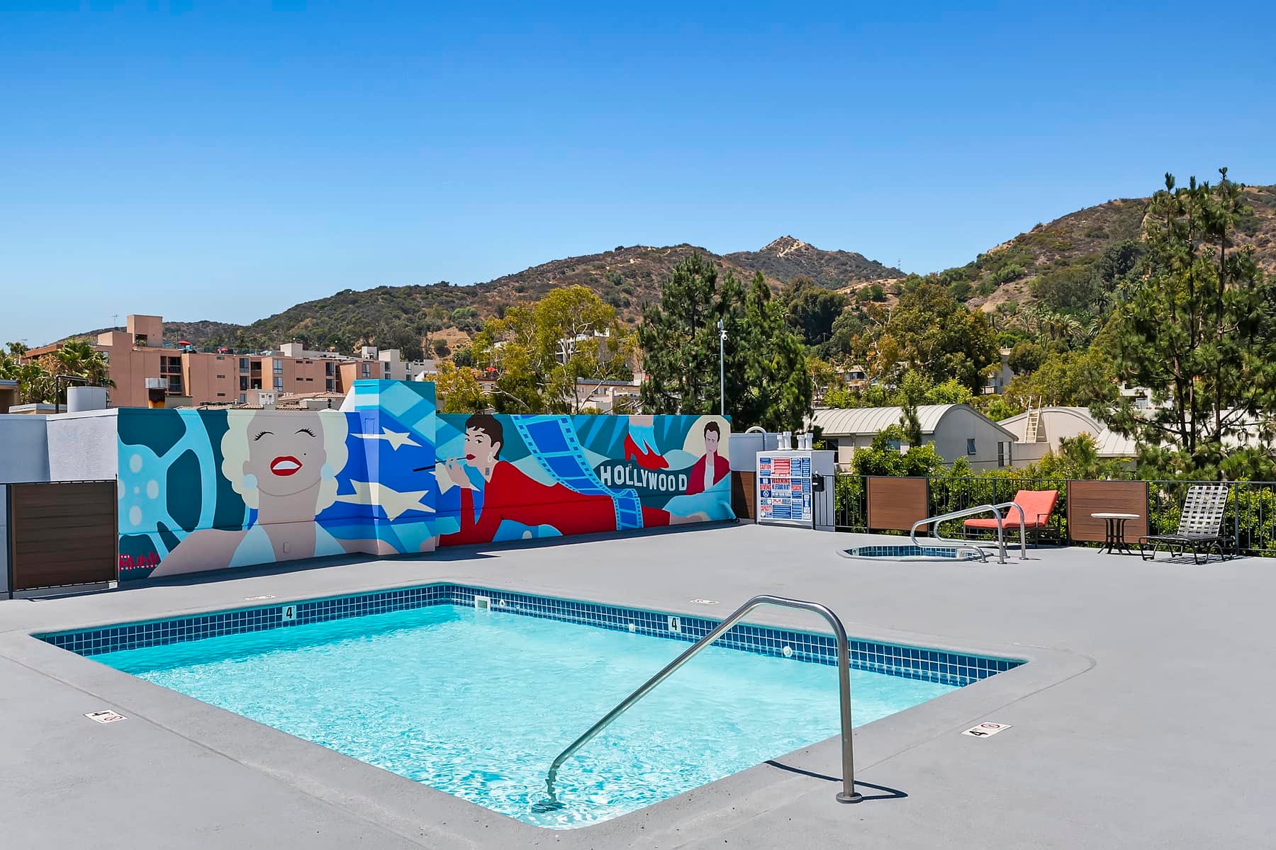 The Ruby Hollywood – photo 1