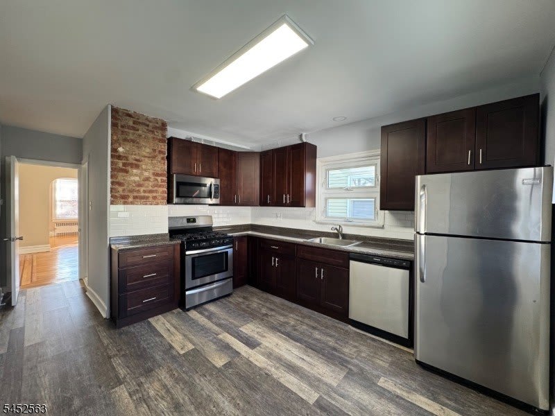 271 Davis Ave – photo 1 of 24
