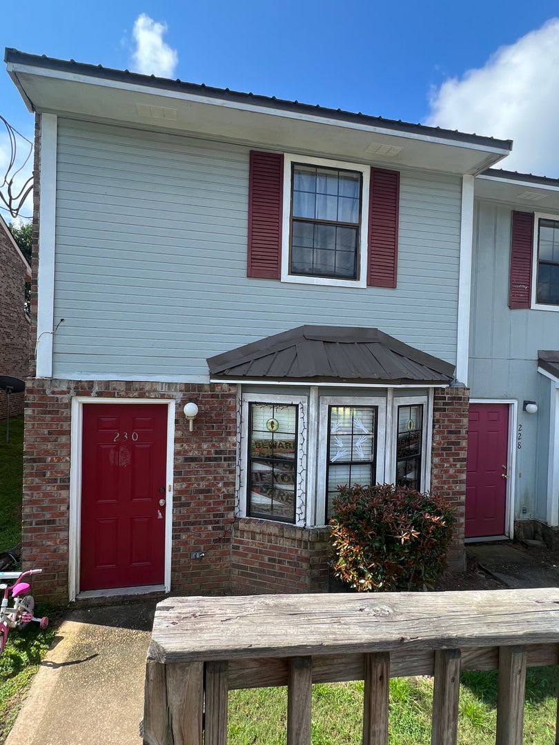 Daleville! Close to the FT. Rucker Gate!!! END UNIT!