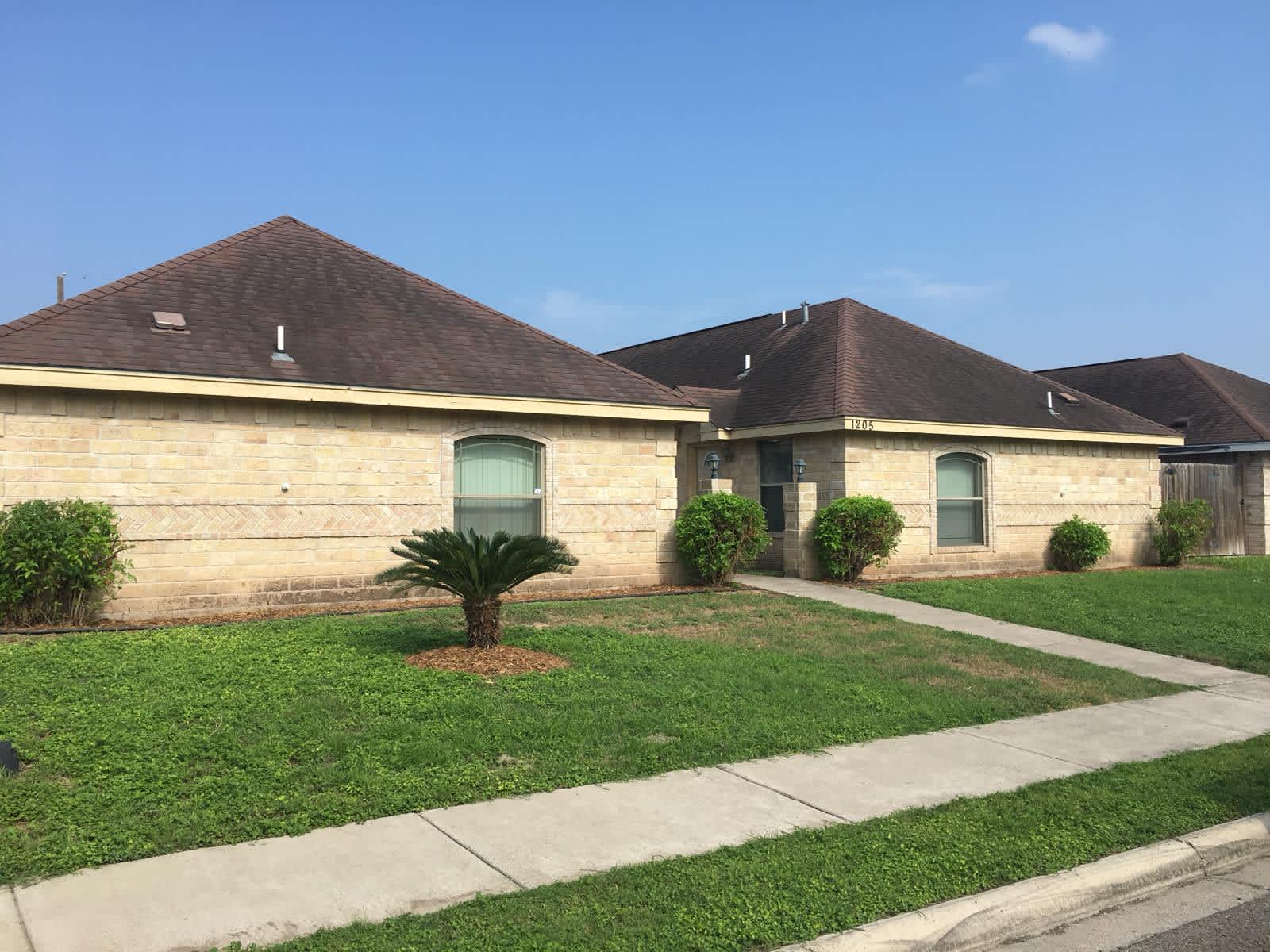 1205 South Palm Drive – photo 1 of 19
