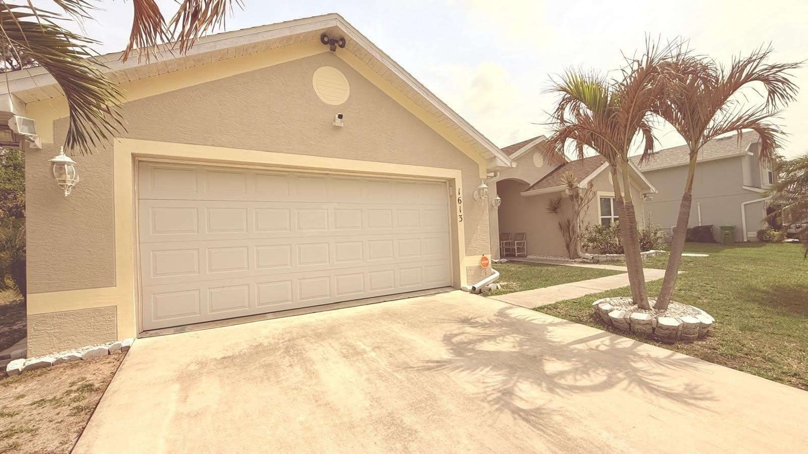 1613 SW Whipple Avenue – photo 1