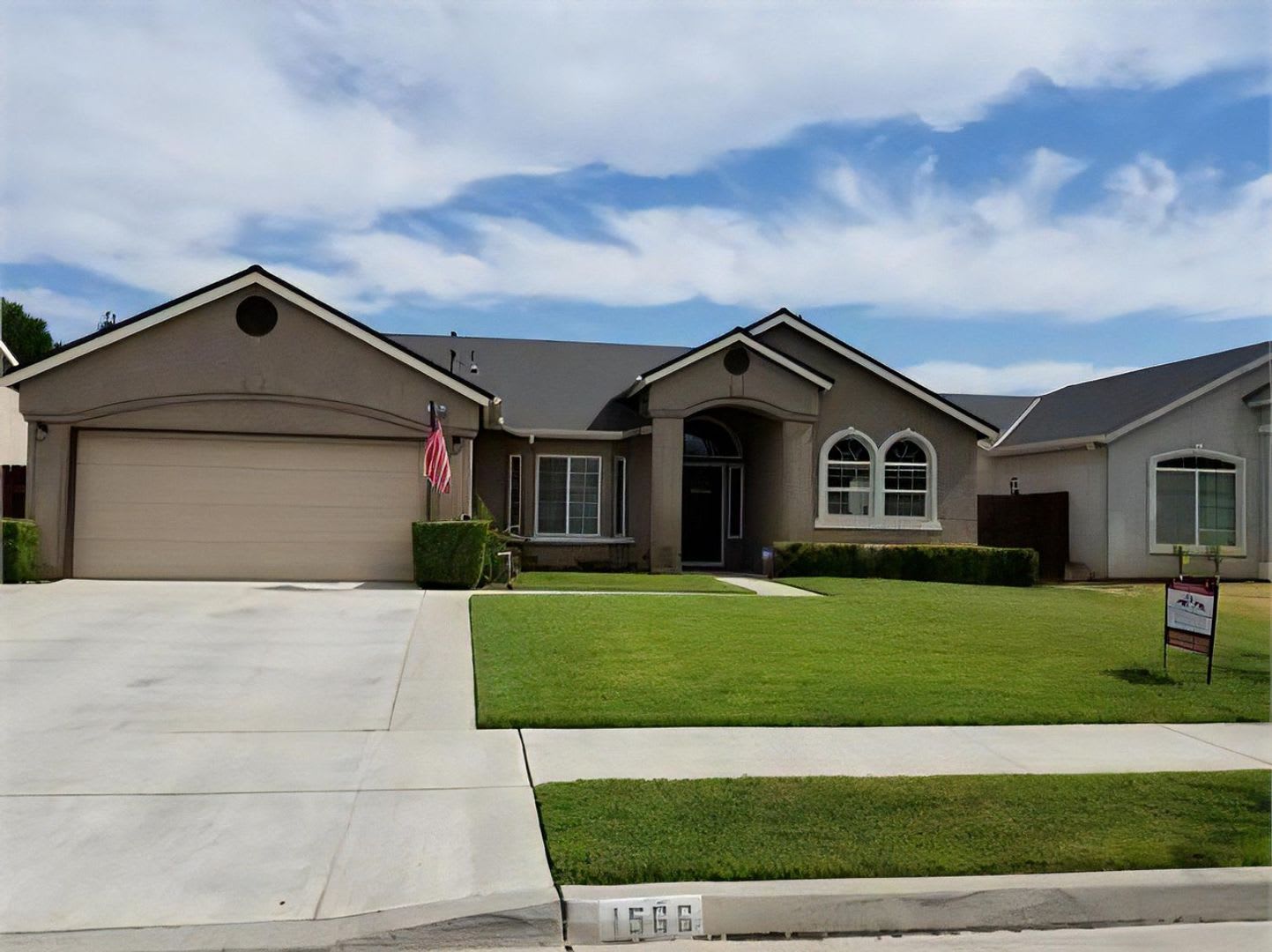Home For Rent – photo 1 of 10