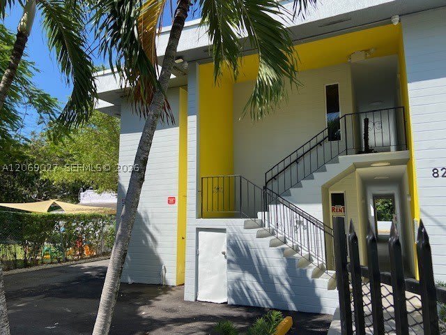828 Sw 20Th Ave – photo 1