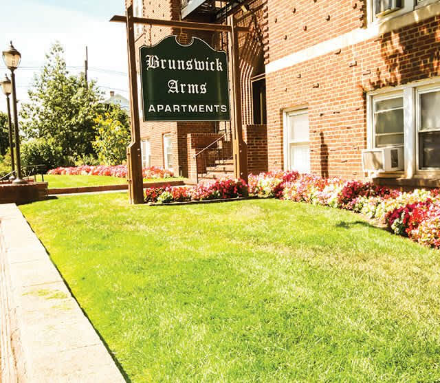New Brunswick Arms Apartments – photo 1 of 210