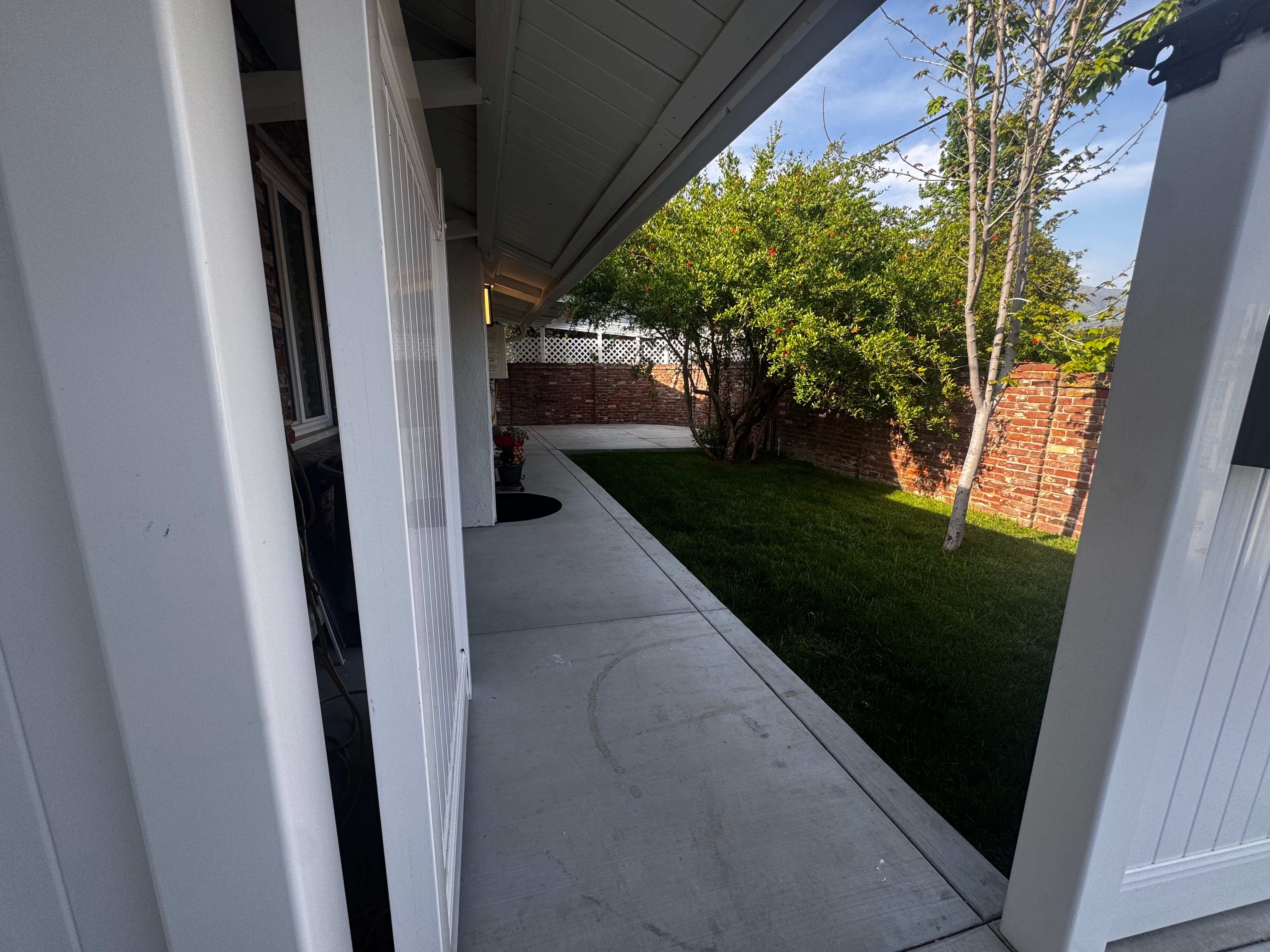 844 E Walnut Ave – photo 1 of 103