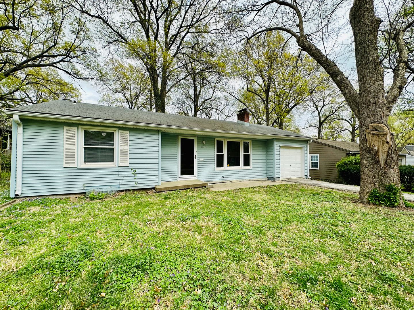 {7047} Prairie Village Ranch with Hardwood Floors + Large, Fenced Yard + 1 Car Garage – photo 1 of 23