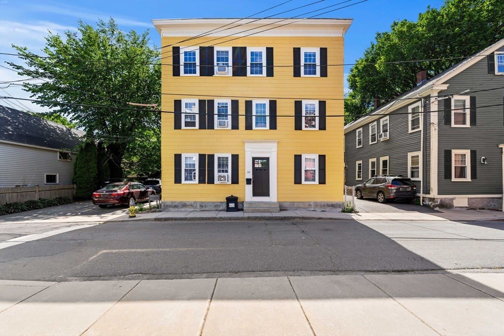 10 Daniels Street – photo 1 of 25