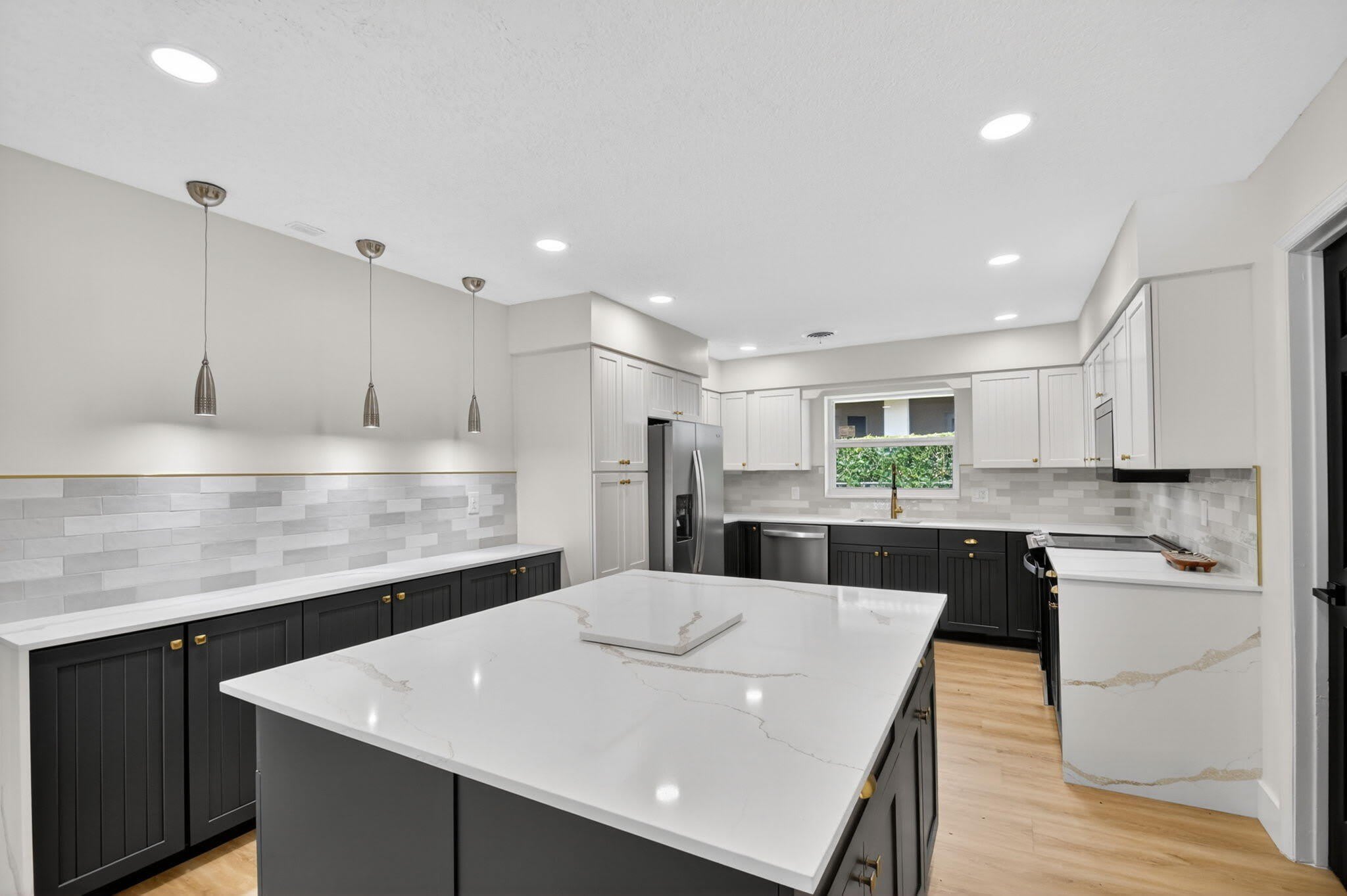 1221 Singer Drive – photo 1