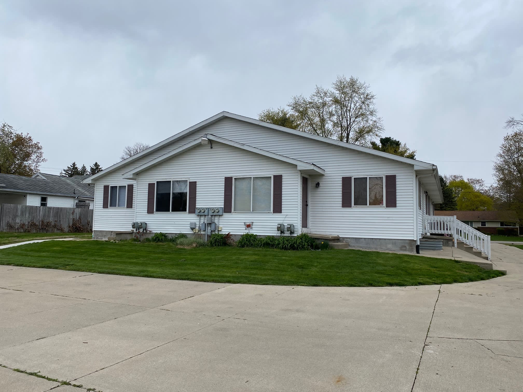 604 Forest St. – photo 1 of 11