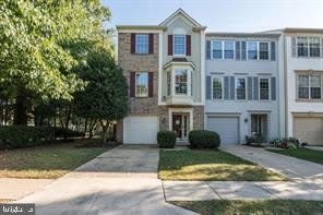 353 BARNFIELD SQ NE – photo 1 of 24