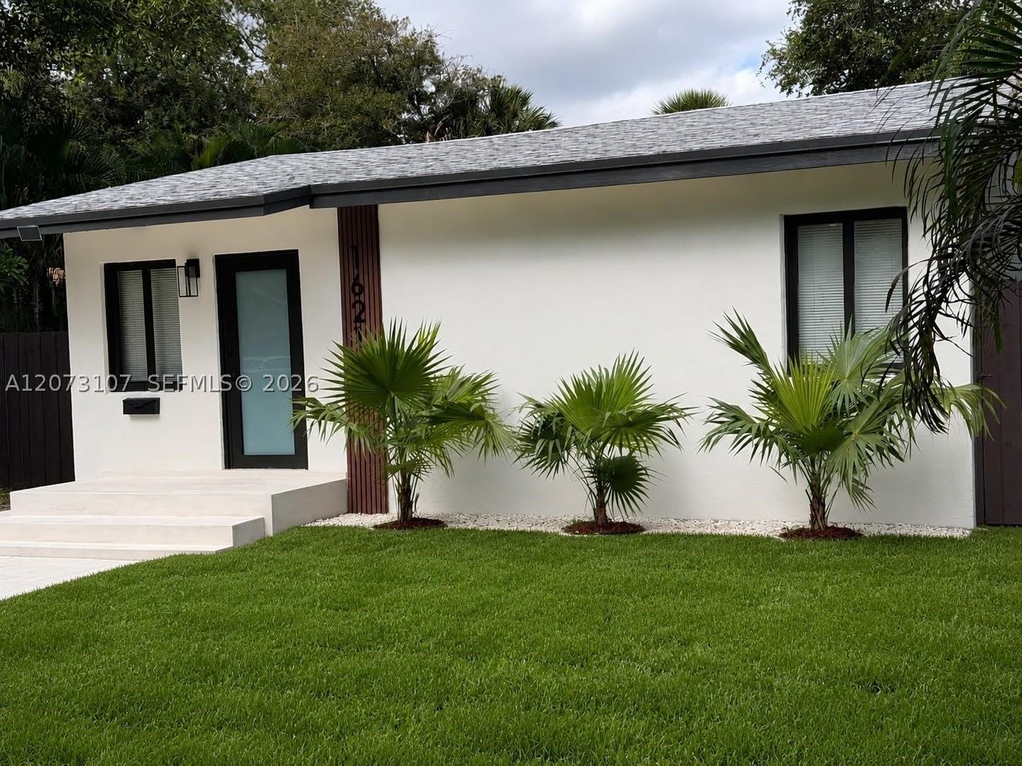 1621 SW 11th Ct – photo 1