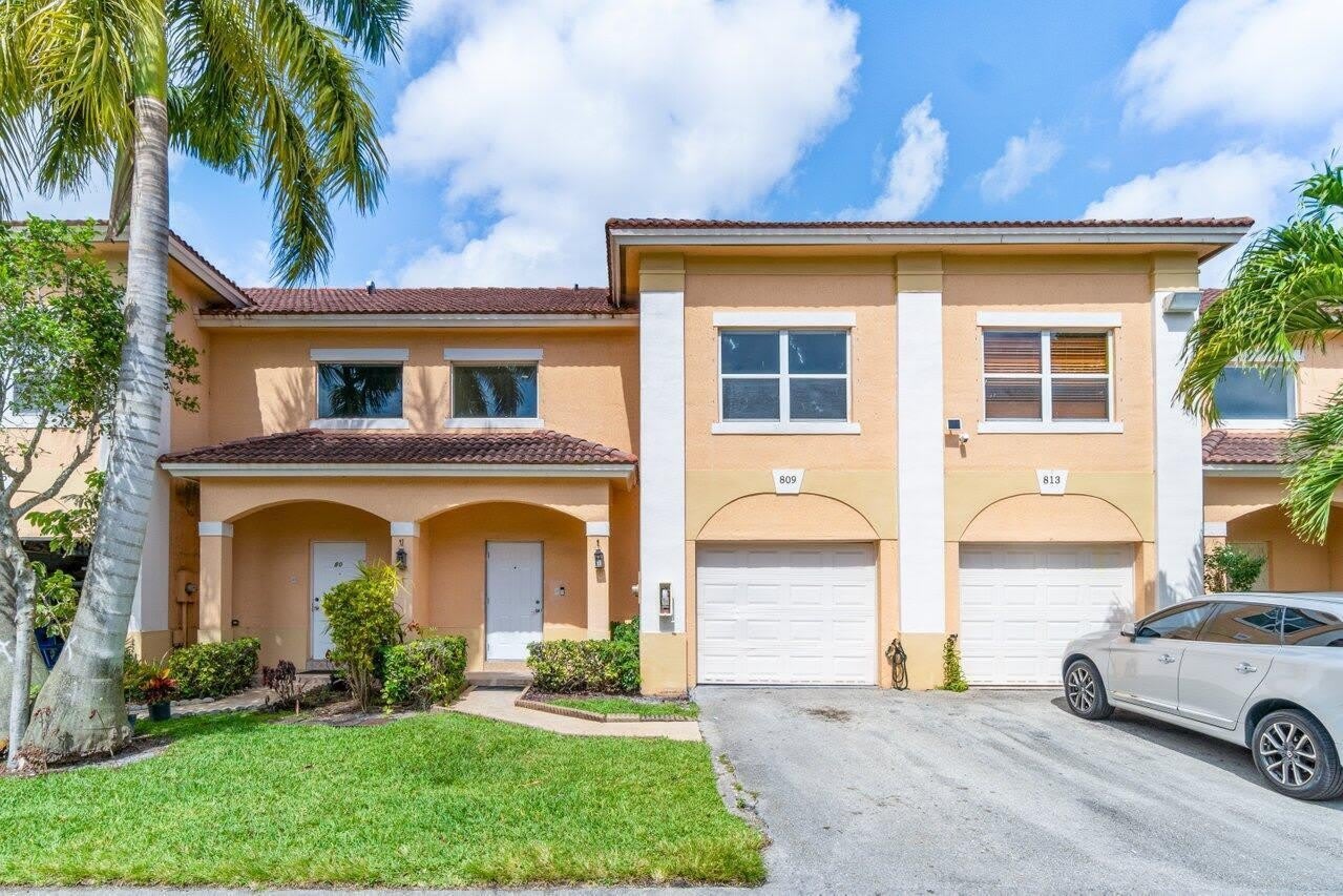 809 TALIA Circle E – photo 1