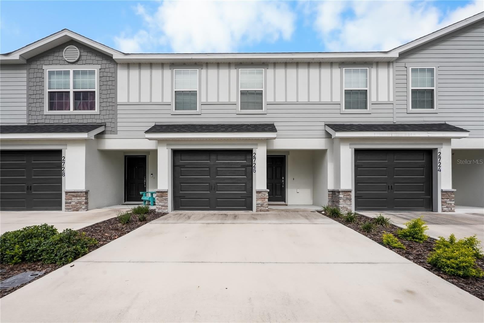 2726 Idyll Lakes Circle – photo 1 of 167