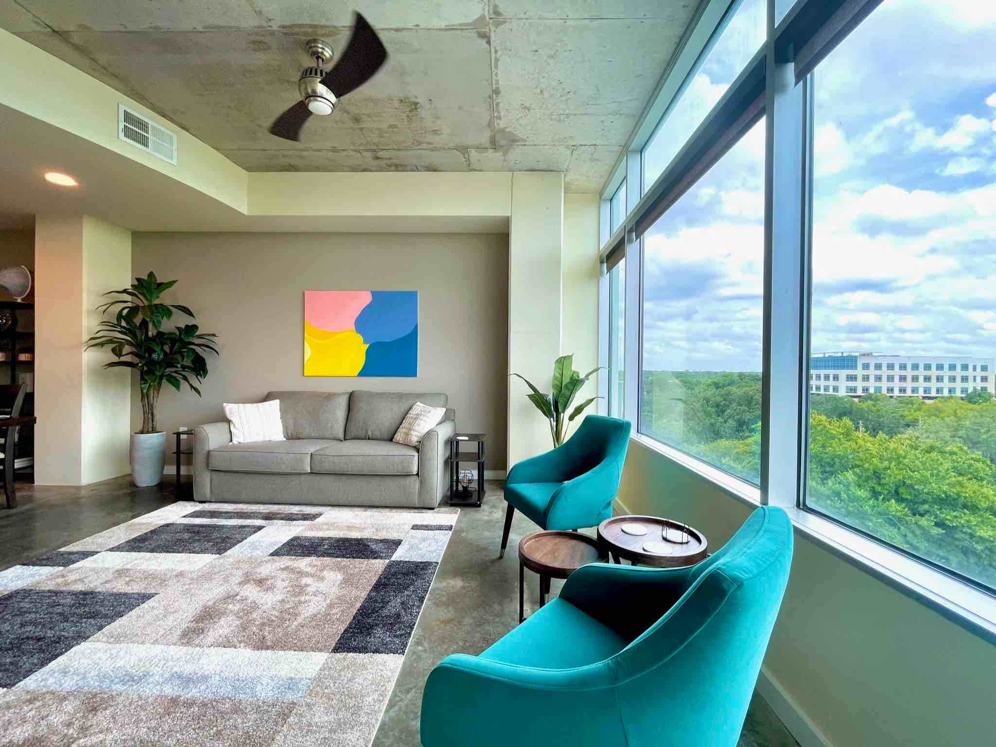525 East Jackson Street – photo 1