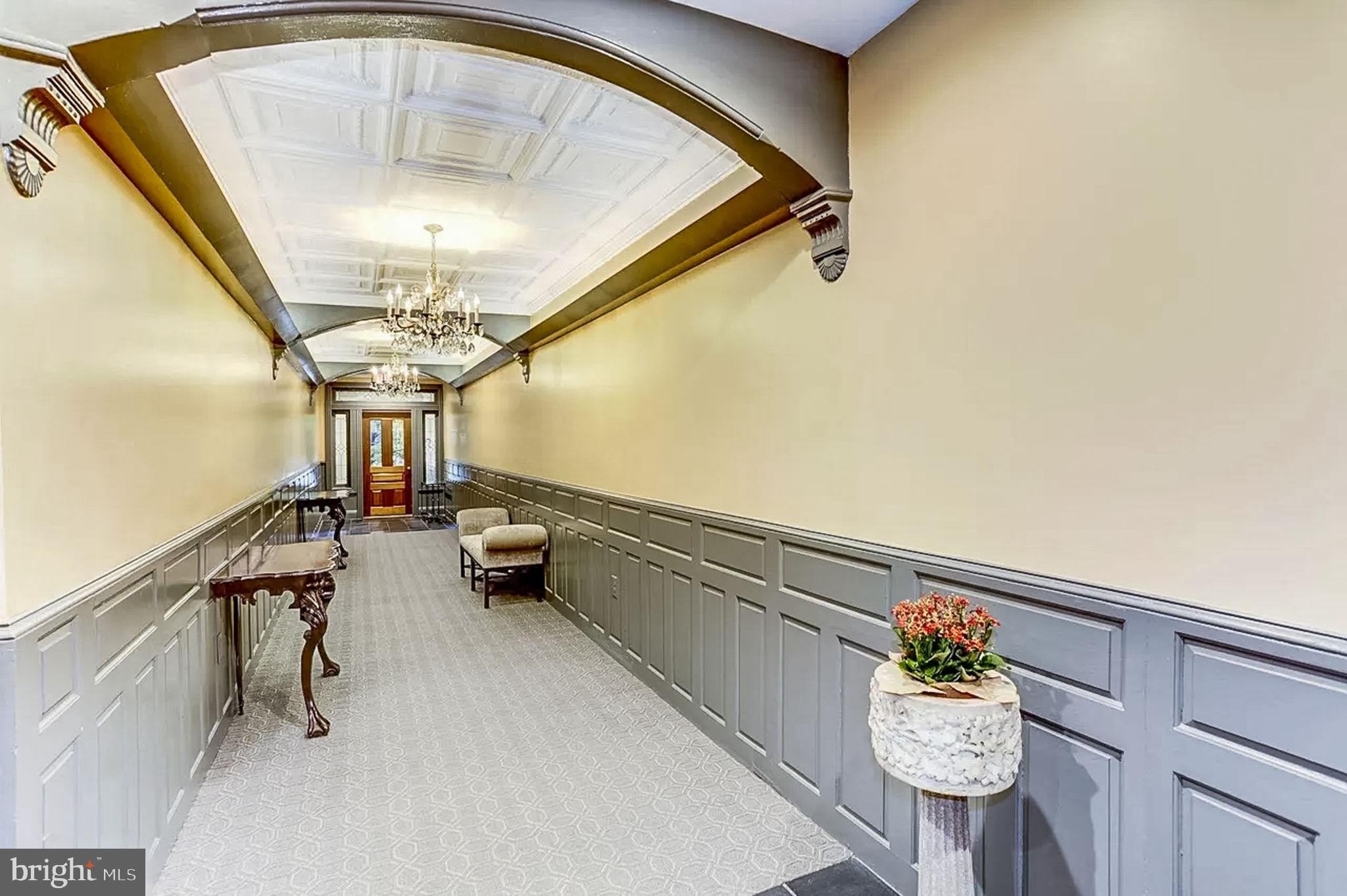 308 E CAPITOL Street NE – photo 1
