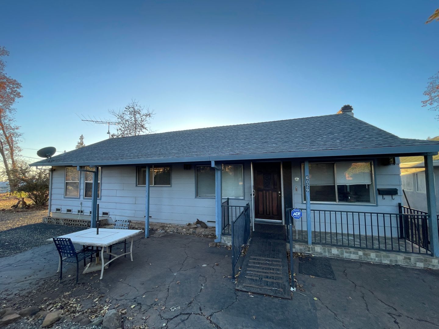 Paradise 3 bedroom 2 1/2 bath, large home, shop, natural landscaping. – photo 1 of 22