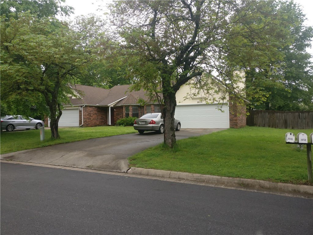 2050 E Farr Street – photo 1 of 14