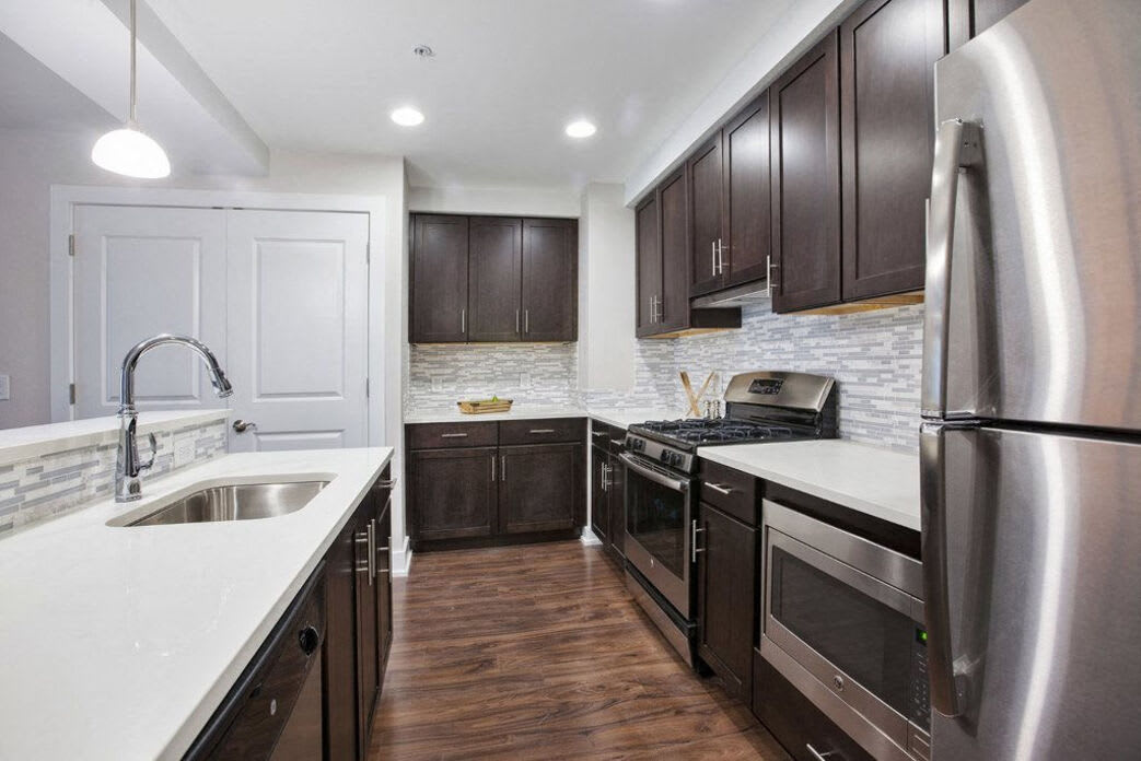 419 Broadway – photo 1