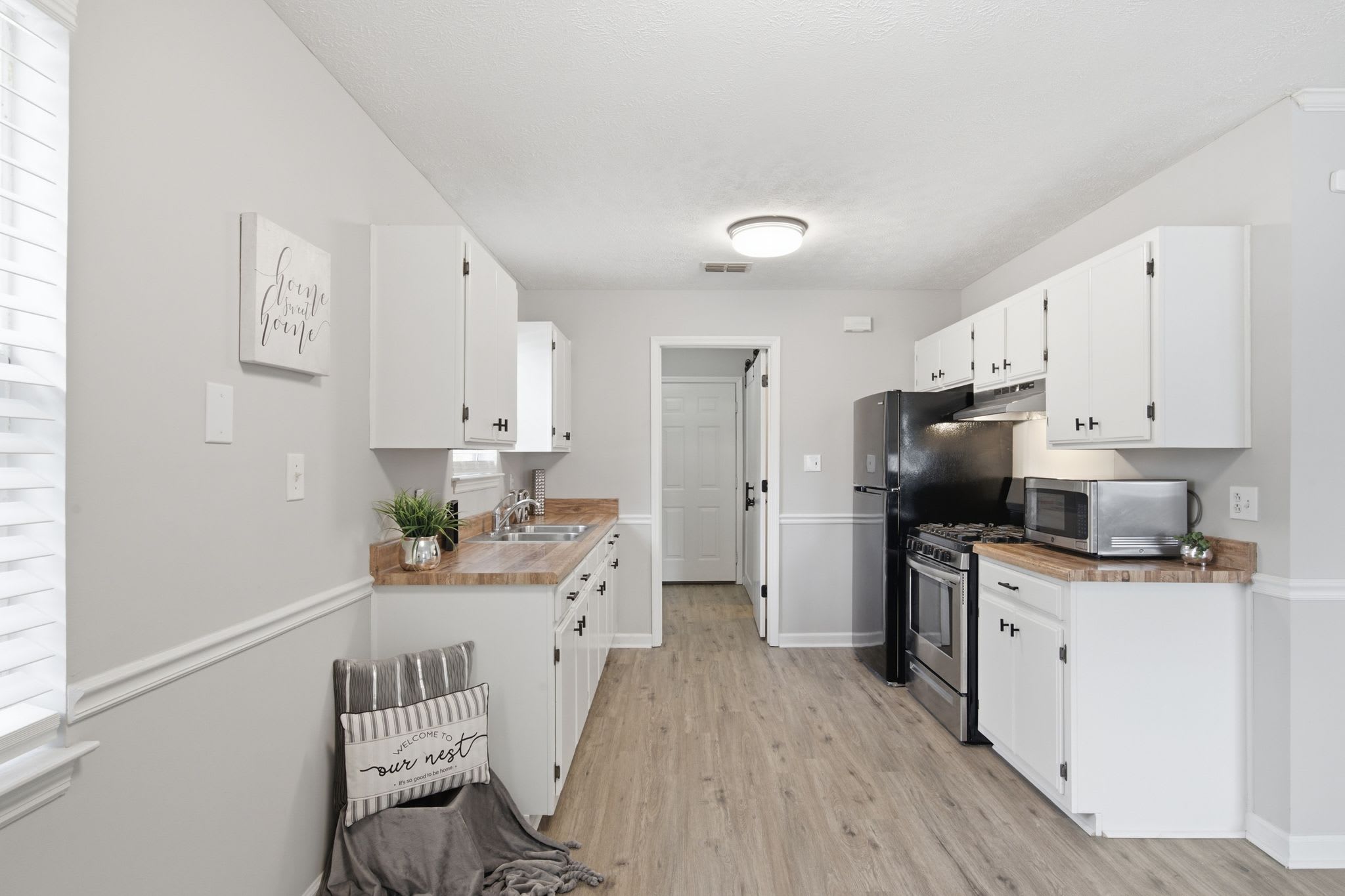 217 S Hancock St – photo 1