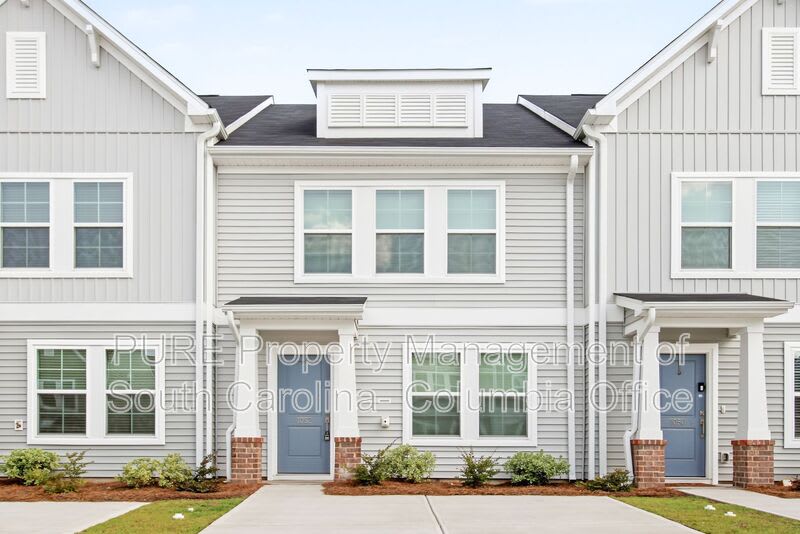 1052 Astoria Drive – photo 1