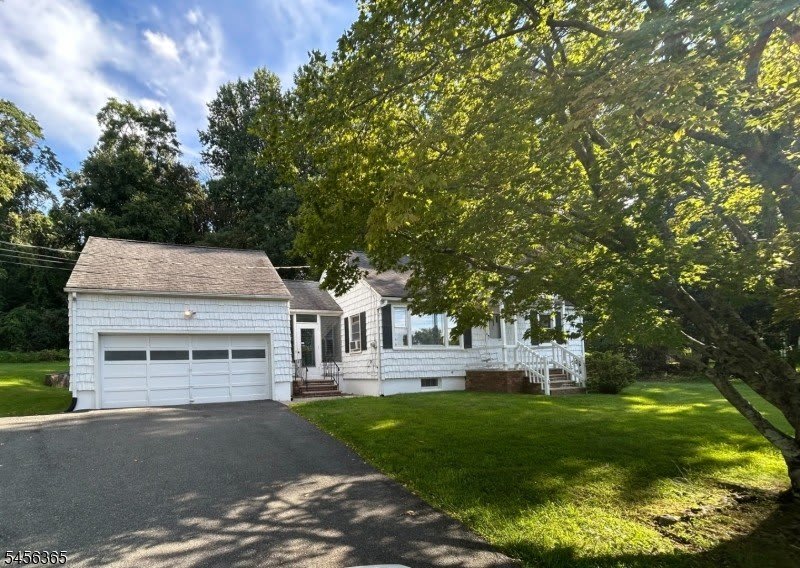 318 Palmer Rd – photo 1 of 195