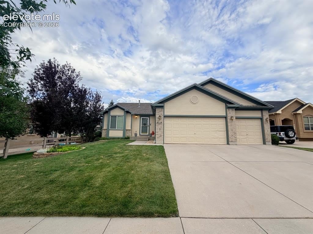 8528 Jacks Fork Drive – photo 1