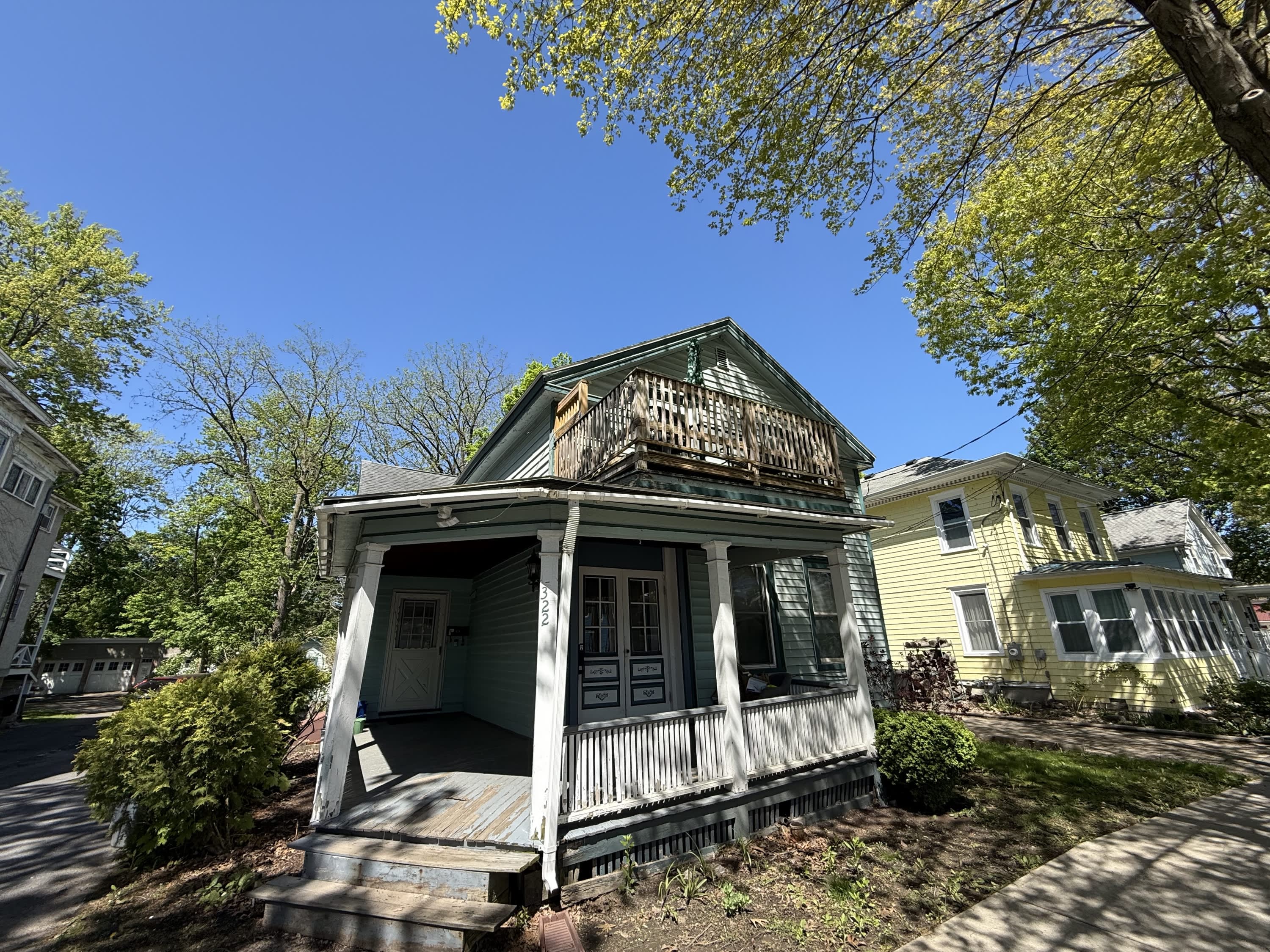 322 N PLAIN ST – photo 1
