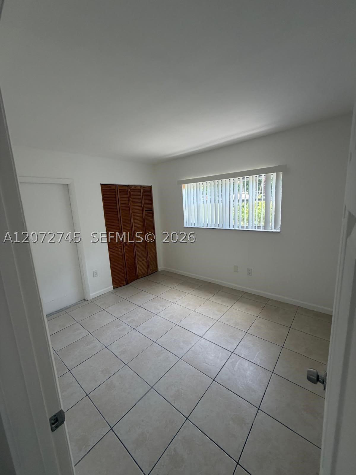 1290 Ne 119Th St – photo 1
