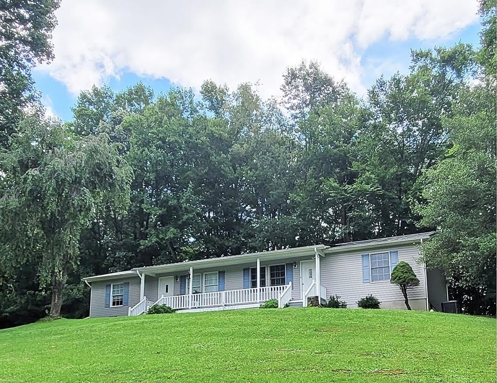 8600 Reedy Creek Road – photo 1 of 16