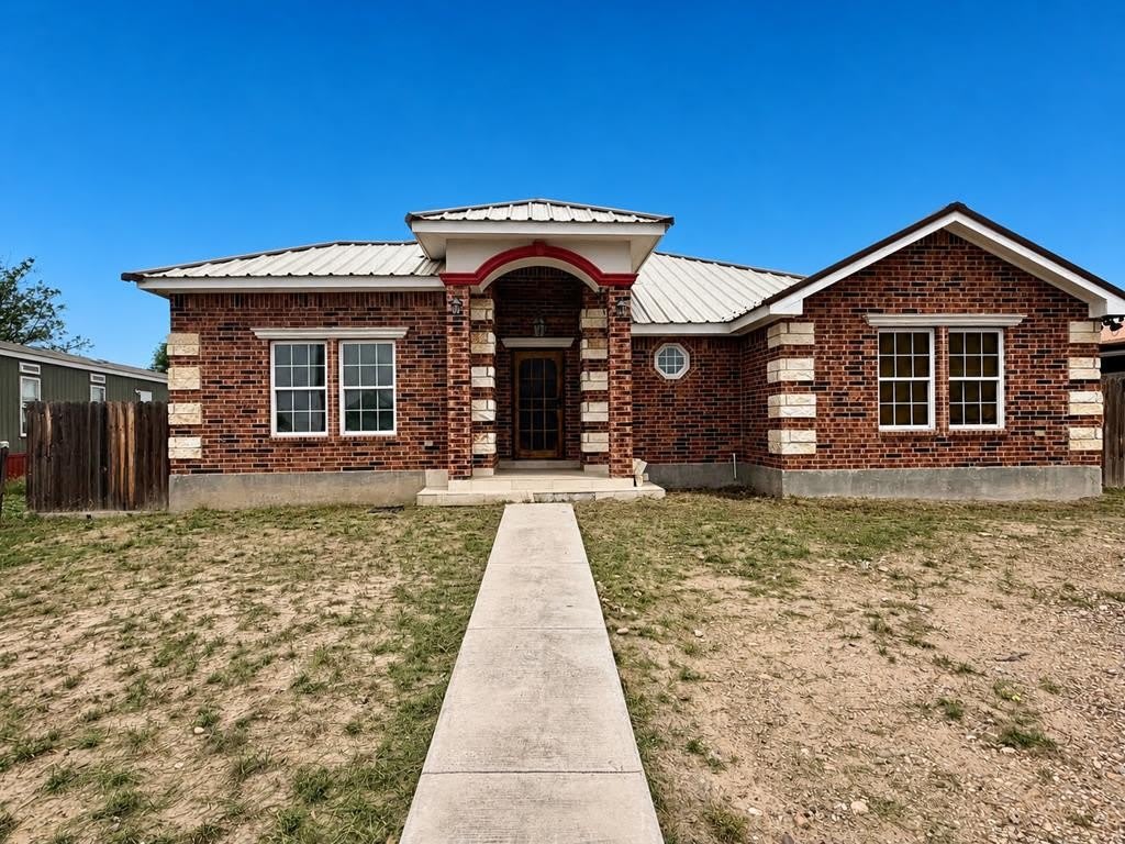 3548 Sauz Dr. – photo 1 of 13