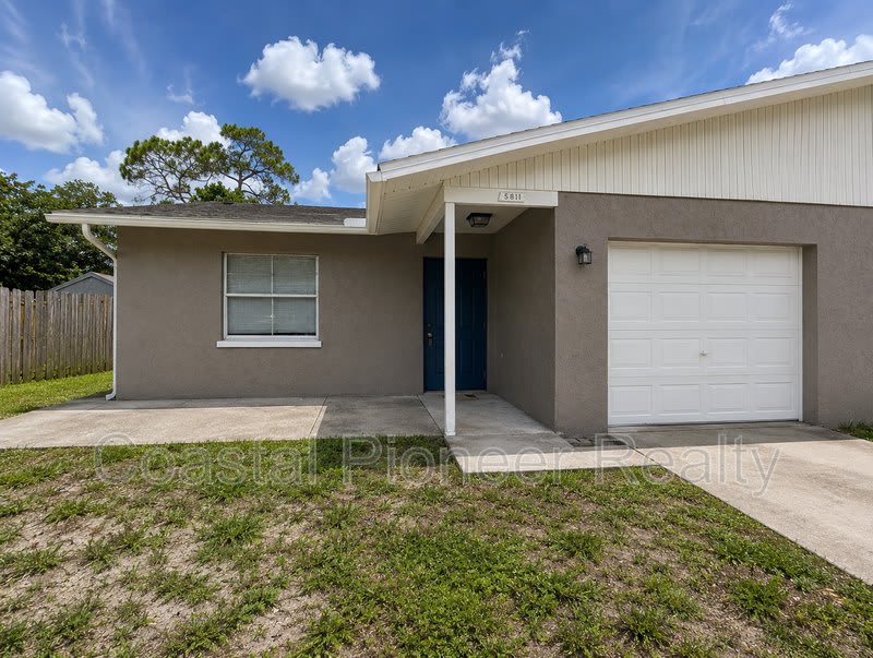 5811 4th St E – photo 1 of 21