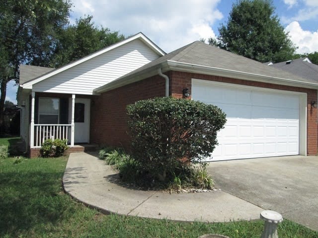 Cozy 3 Bedroom, 2 Bath Home in Saddlebrook – photo 1