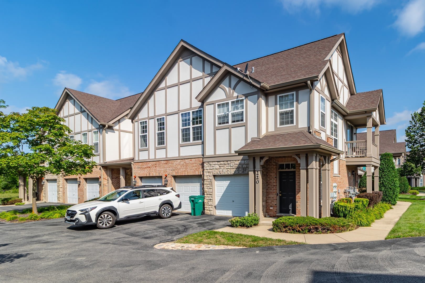 200 Rosehall Drive – photo 1 of 17