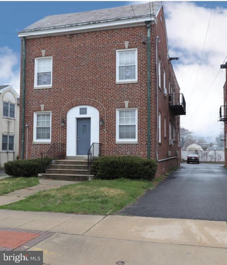 109 E MAIN Street – photo 1